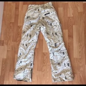 📦Moving Sale 🚘 Snowboard Pants Fit US4/Small